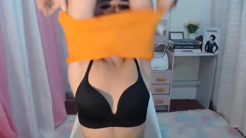 Anna online show from January 2025 04:52:01 PM