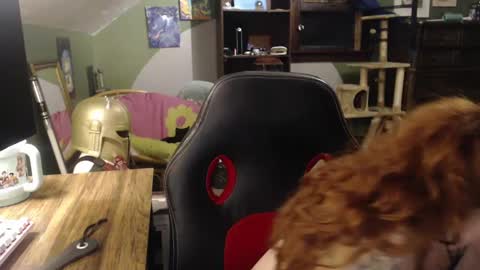 AstraeaSiren online show from September 2025 04:49:02 AM