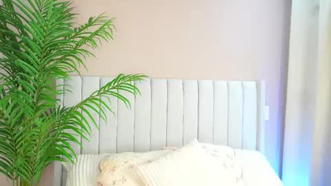 Astrea online show from February 2025 09:05:02 PM