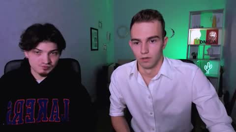 astren online show from December 2025 01:15:01 PM