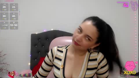 Snapshot of astrolover_ chatting on October 2025 02:53:01 AM camila online show from October 2025 02:53:01 AM