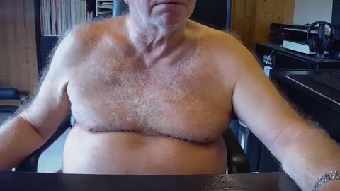 asusandy online show from September 2025 12:42:01 PM