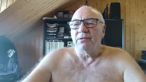 asusandy online show from February 2026 09:43:01 AM