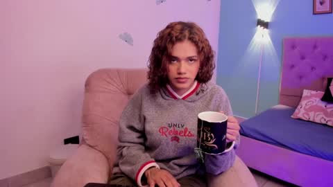 ATENA online show from January 2025 02:25:01 PM