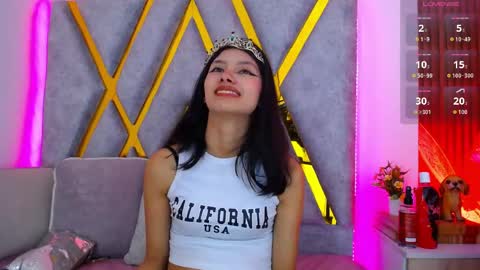 Snapshot of atenea_smith1 chatting on May 2026 04:19:01 AM Athenea online show from May 2026 04:19:01 AM