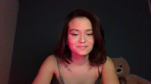 Atenea Nin online show from September 2025 06:11:02 PM