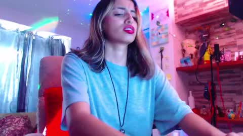 Atenea online show from February 2025 03:52:01 PM