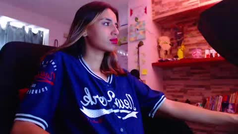 Atenea online show from February 2025 03:32:02 PM