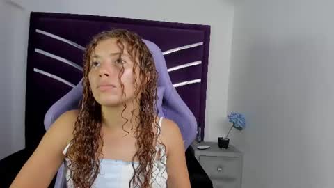 ateneaxht online show from June 2026 08:33:01 PM