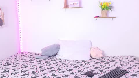 ATENEA MAKRI online show from January 2025 04:15:01 PM