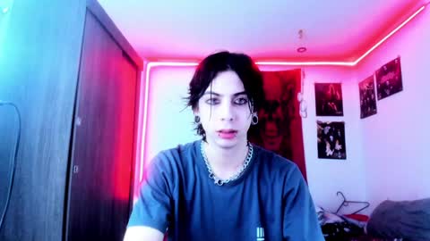 athenauwu online show from December 2024 05:31:02 AM