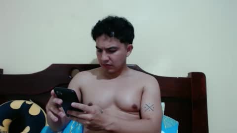 Snapshot of athleticboy2026 chatting on May 2026 03:59:01 AM Robin online show from May 2026 03:59:01 AM