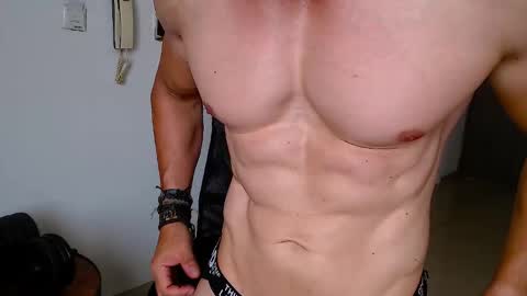 Antonio online show from October 2025 04:30:02 PM