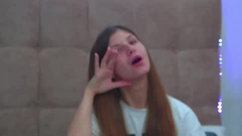 Audrey online show from November 2025 06:38:02 AM