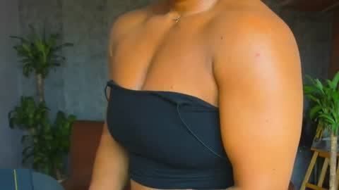 Snapshot of audry_montero1 chatting on June 2026 09:27:02 PM Audry online show from June 2026 09:27:02 PM