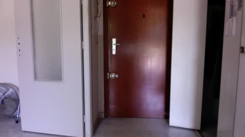 auguste688483 online show from April 2026 09:02:01 AM