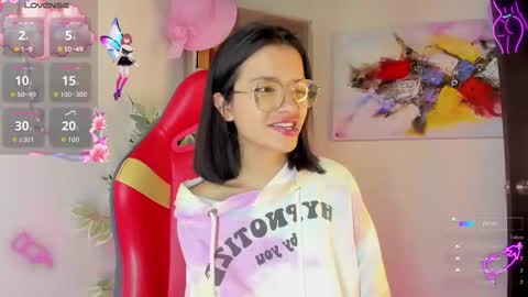 aura_rouss online show from September 2025 04:28:01 AM