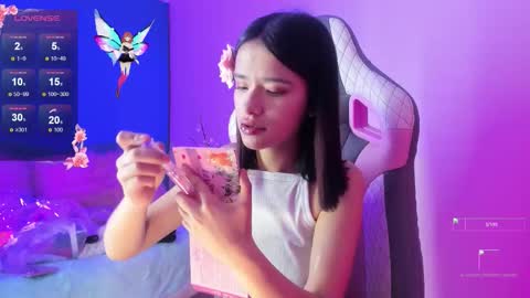 aura_rouss online show from November 2025 11:14:01 PM