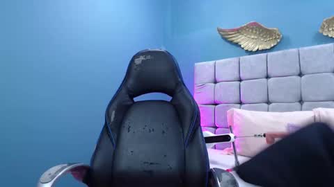 Aura Arnau online show from January 2026 04:42:02 PM