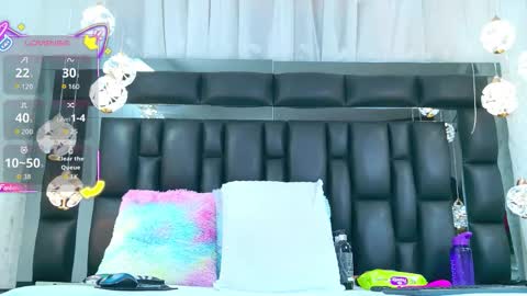 Aura online show from October 2025 07:31:02 PM