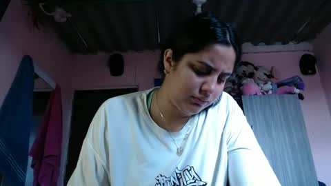 auroa_0785 online show from July 2026 06:50:01 PM