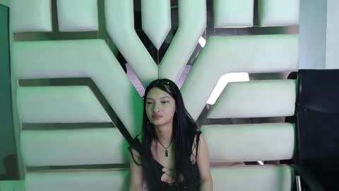 aurora online show from September 2025 07:13:01 PM