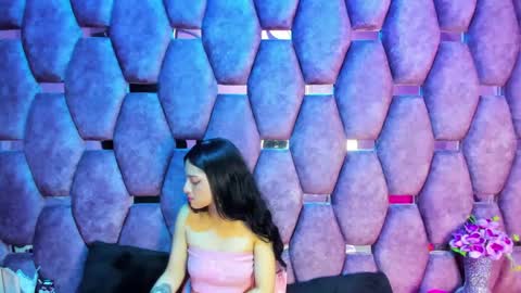 aurora online show from October 2025 09:35:02 PM