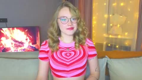 Kate online show from December 2024 04:13:02 PM