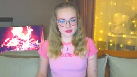 Kate online show from December 2024 03:37:01 PM