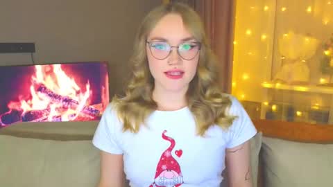 Kate online show from December 2024 07:05:02 PM