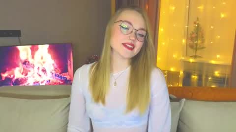 Kate online show from December 2024 04:08:02 PM