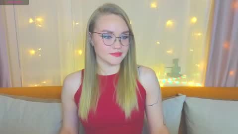 Kate online show from February 2025 03:17:02 PM