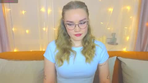 Kate online show from February 2025 03:49:02 PM