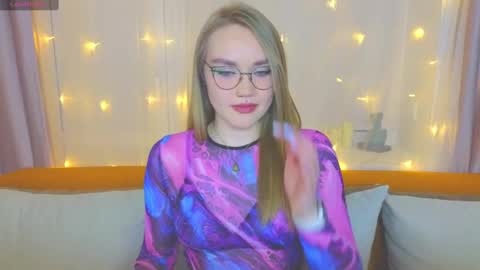 Kate online show from March 2025 07:21:02 PM