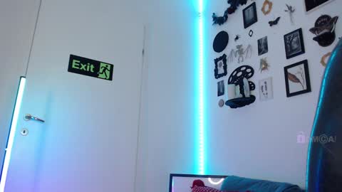 Miss A  Fansly - Auroradomina1 online show from December 2024 04:17:01 PM