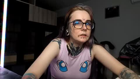 Milana online show from October 2025 12:58:01 PM