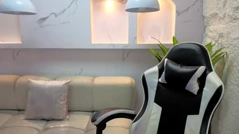 Snapshot of aurora_tp chatting on February 2026 07:47:02 PM AURORA online show from February 2026 07:47:02 PM