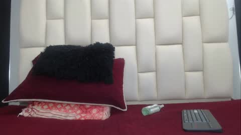 Snapshot of auroraa_miller chatting on December 2024 12:24:01 PM auroraa_miller online show from December 2024 12:24:01 PM