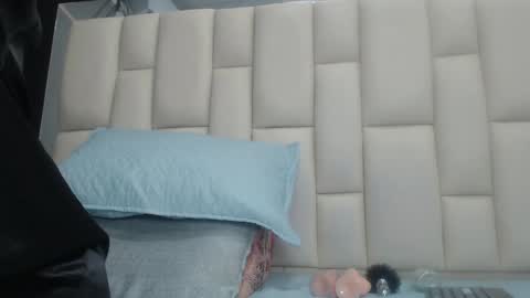 Snapshot of auroraa_miller chatting on December 2024 12:09:02 PM auroraa_miller online show from December 2024 12:09:02 PM