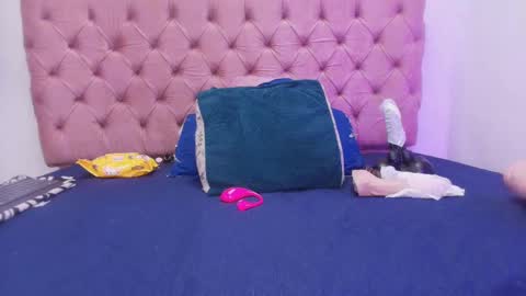 Snapshot of auroraa_miller chatting on September 2025 11:54:02 AM auroraa_miller online show from September 2025 11:54:02 AM