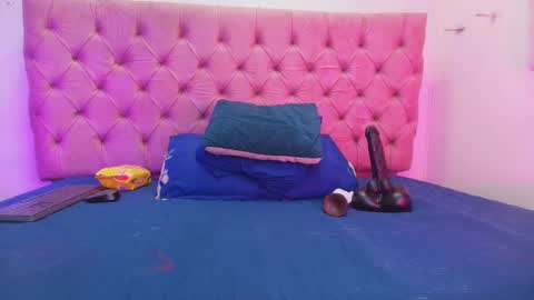 Snapshot of auroraa_miller chatting on September 2025 11:54:01 AM auroraa_miller online show from September 2025 11:54:01 AM