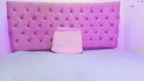 Snapshot of auroraa_miller chatting on September 2025 11:54:02 AM auroraa_miller online show from September 2025 11:54:02 AM