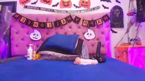 Snapshot of auroraa_miller chatting on October 2025 11:54:02 AM auroraa_miller online show from October 2025 11:54:02 AM