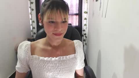 AURORA online show from October 2025 05:35:01 PM