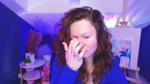 auroraborealis__ online show from October 2025 06:45:02 AM