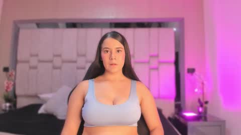 Aurora  online show from October 2025 07:35:02 PM