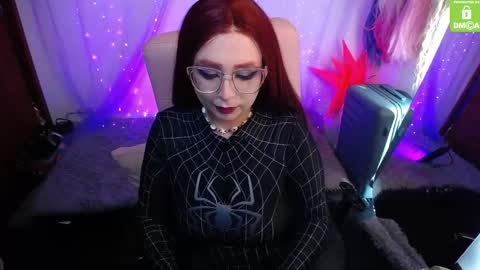 Aurora online show from September 2025 03:43:01 AM