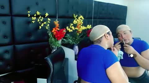 Aurora online show from December 2025 03:00:02 AM