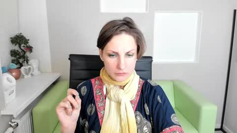 Snapshot of aurorascript chatting on December 2024 07:12:01 PM Aurora online show from December 2024 07:12:01 PM