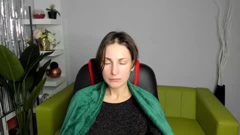 Snapshot of aurorascript chatting on January 2025 12:06:01 AM Aurora online show from January 2025 12:06:01 AM